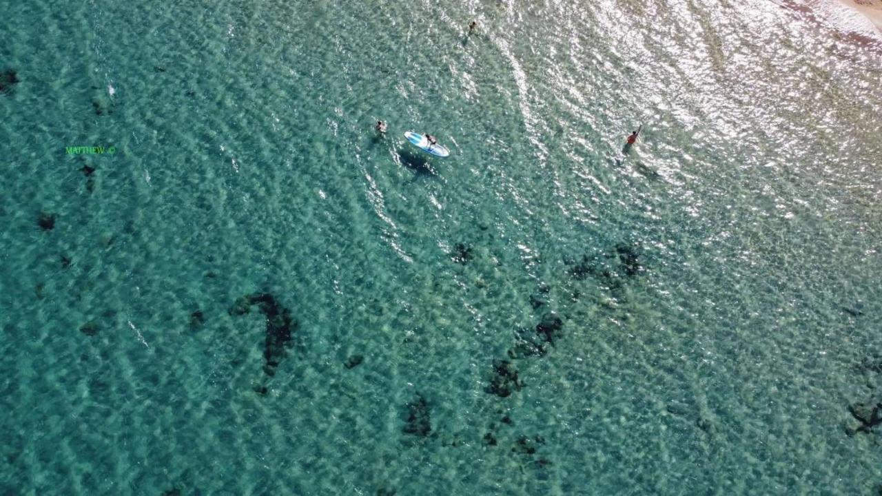 Koróni Peroulia Beach Houses מראה חיצוני תמונה